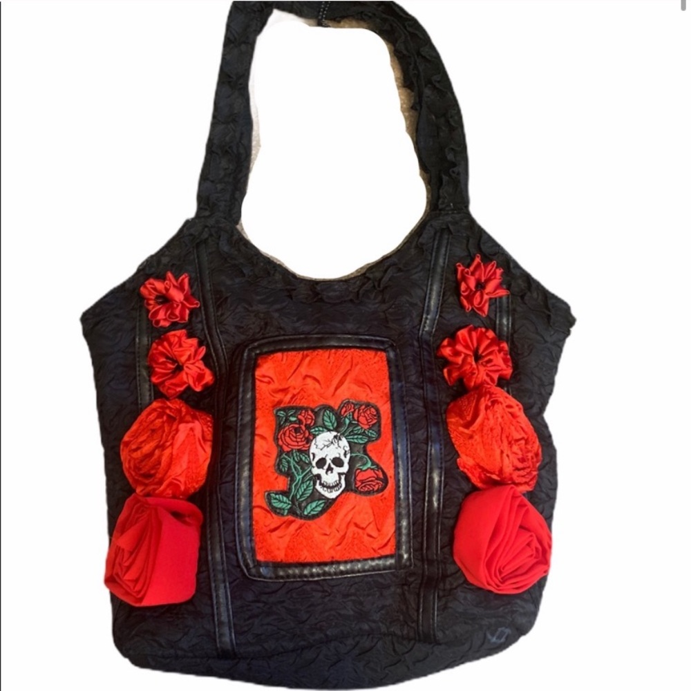 BUZZSAW LA | Skull & Rose Velveteen Lined Tote
